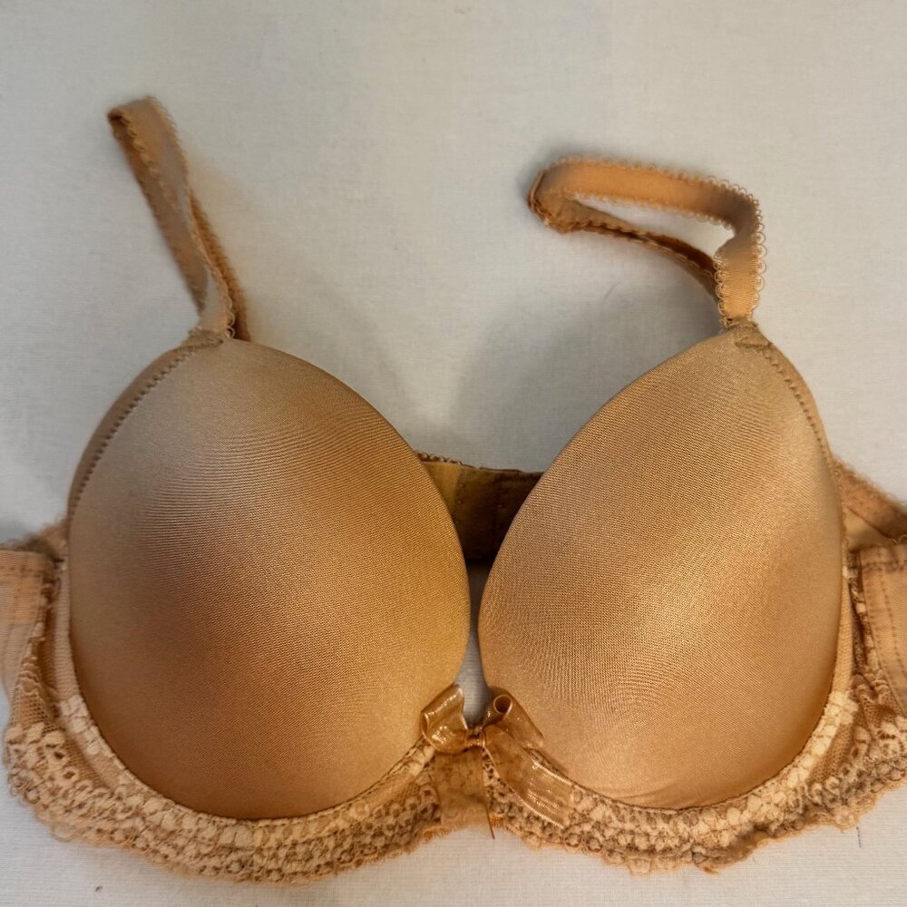 Pour Moi Bra, Natural color, Push up, underwire, lace trim , Size: 32C, preowned